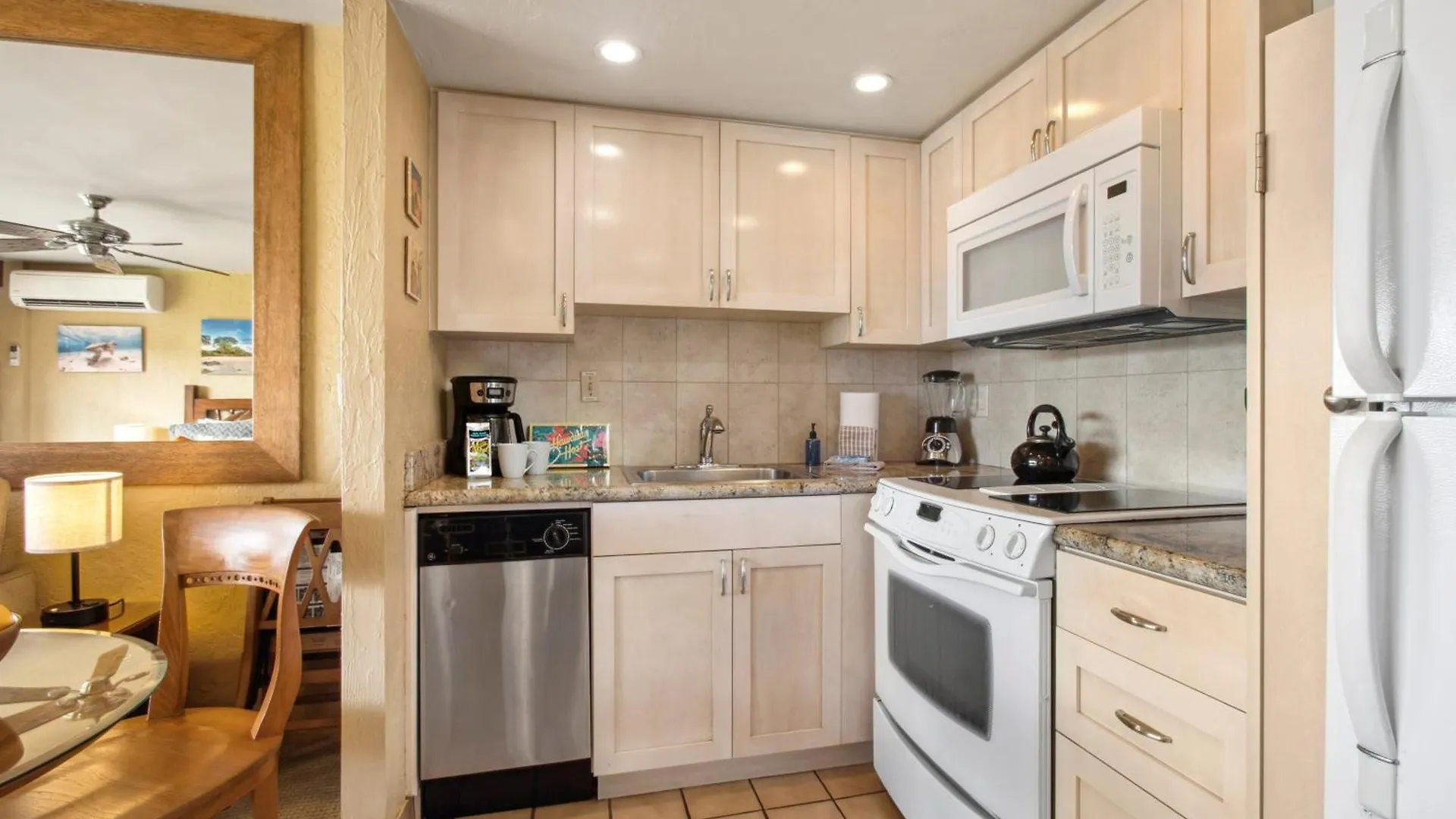 Kbm Resorts Free Car Papakea Pke-304 Renovated Studio With Ocean Views Kaanapali United States