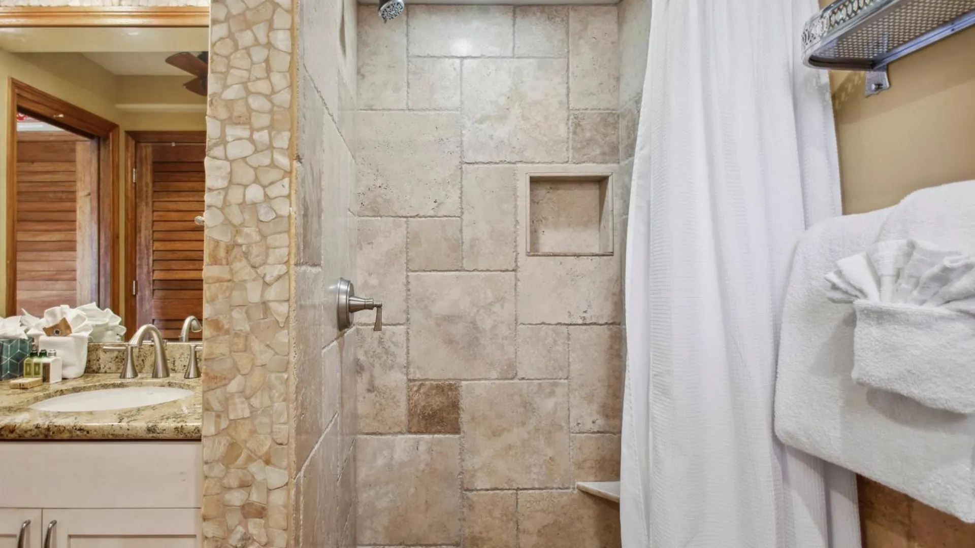 Kbm Resorts Free Car Papakea Pke-304 Renovated Studio With Ocean Views Kaanapali United States